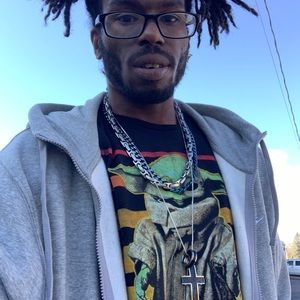 Meet your Posher, Larry